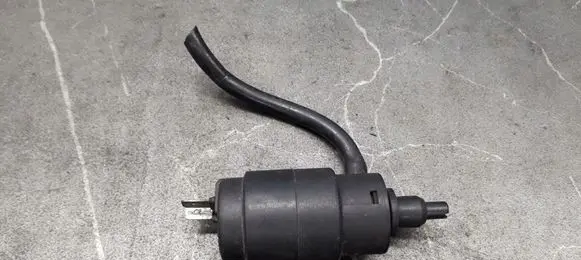 Alfa Romeo 156 Windscreen/windshield washer pump