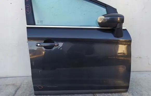 Ford Kuga I Front door