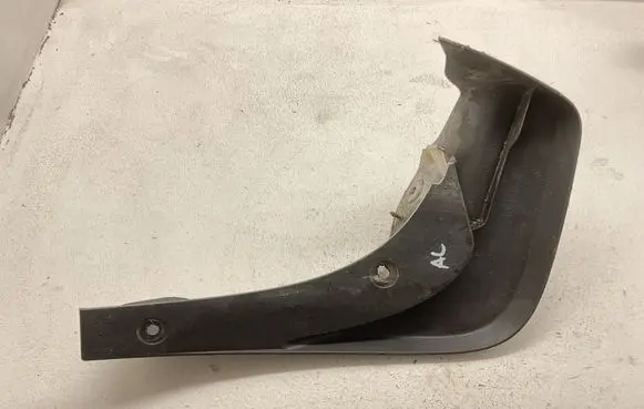 Nissan Qashqai Rear mudguard 78810HV80A