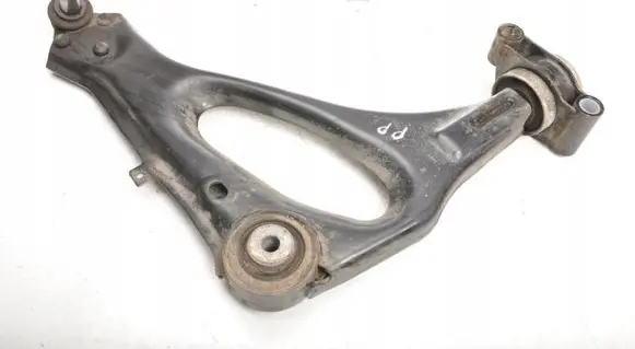 Mercedes-Benz Vito Viano W447 Front lower control arm/wishbone