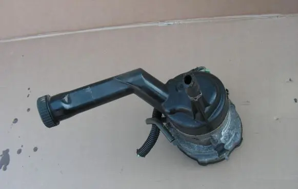 Citroen C4 Grand Picasso Power steering pump