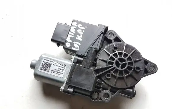 KIA Optima Front door window regulator motor 82450D4000