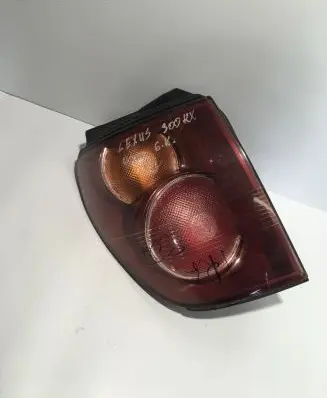 Lexus RX 300 Rear/tail lights