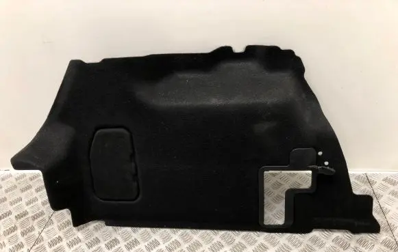 Trunk/boot lower side trim panel