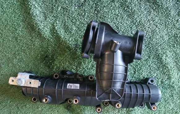 Iveco Daily 6th gen Intake manifold 0504384189