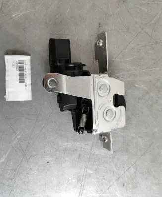 Volvo S90, V90 Seat back rest lock catch 31379169