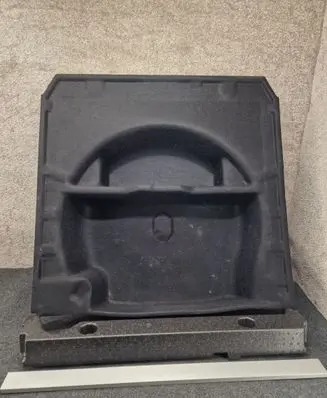 Opel Astra J Spare wheel section trim 13322488 13262595