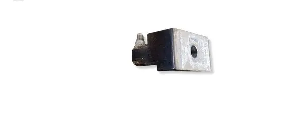 BMW X3 F25 Front door lower hinge 7068077