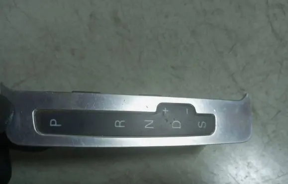 Audi A6 S6 C6 4F Gear shift selector indicator 4F1713463D 626542080924