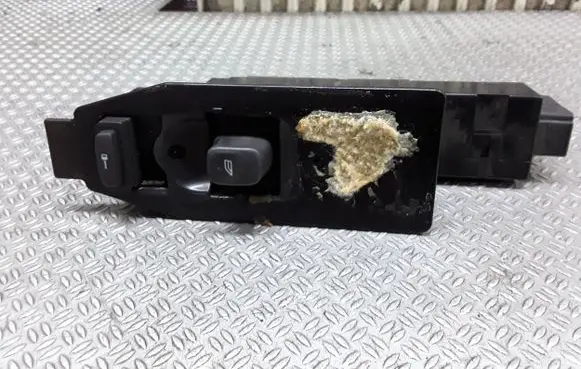 Volvo S60 Electric window control switch 9452961