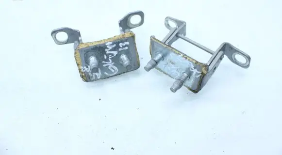 Volvo V40 Tailgate/trunk/boot hinge