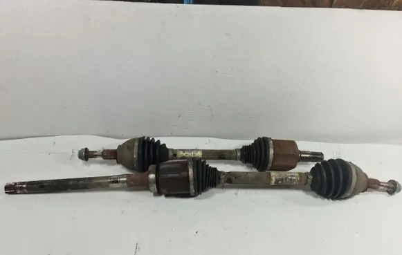 Ford Edge II Seat belt trim 