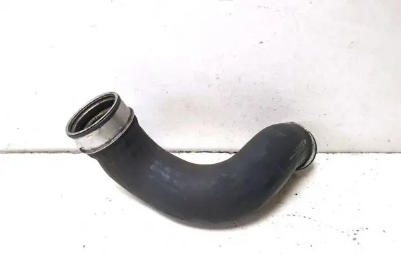 Intercooler hose/pipe
