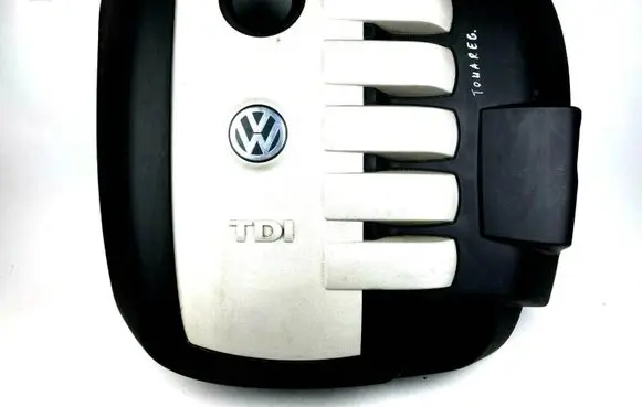Volkswagen Touareg I Engine cover (trim) 070103927 V270