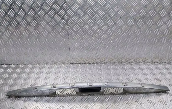Peugeot 407 Rear window tailgate spoiler 9645271580