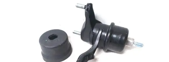 Toyota Highlander XU40 Engine mount bracket 12362-31040