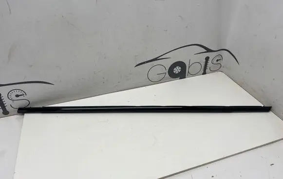 Volvo C40 Front door trim (molding) 33758111
