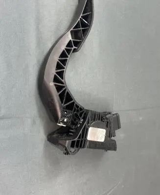 Bentley Bentayga Accelerator throttle pedal 36A723503 6PV01164221