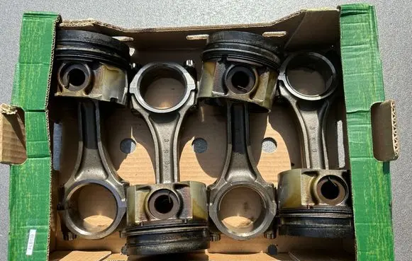 Nissan Patrol Y61 Connecting rod/conrod 121002W201