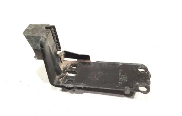 BMW 3 E92 E93 Radiator support slam panel bracket 23781010 260B04 7117811