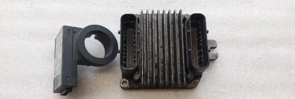 Engine ECU kit and lock set