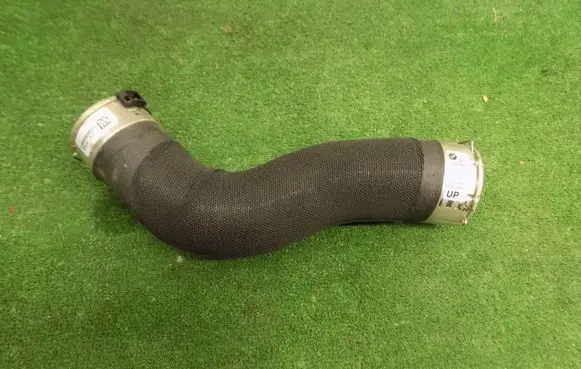 BMW X6 G06 Intercooler hose/pipe 8599392 15476810 1371
