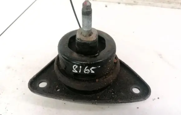 Hyundai i30 Engine mount bracket
