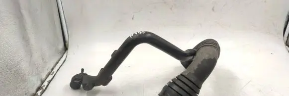 Audi A4 S4 B5 8D Air intake hose/pipe 028103493