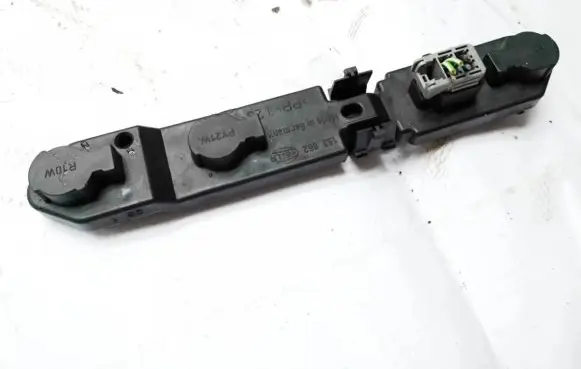 Volvo S60 Tail light bulb cover holder 153852