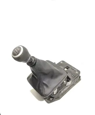 Subaru Legacy Gear shifter/selector 091222