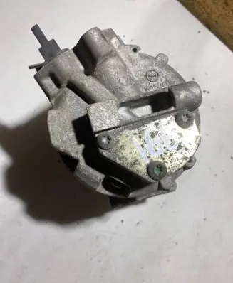 Renault Trafic III (X82) Air conditioning (A/C) compressor (pump) 926001732R 7120007409