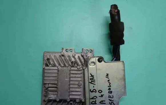 Ford S-MAX Engine control unit/module S122865022