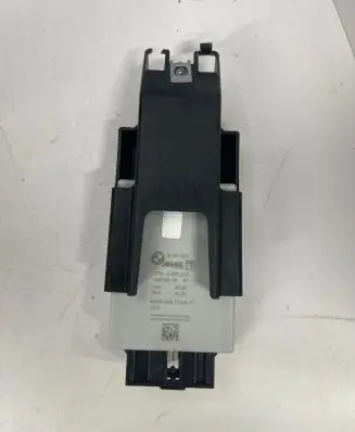 BMW 7 G11 G12 Steering rack control module 6885215