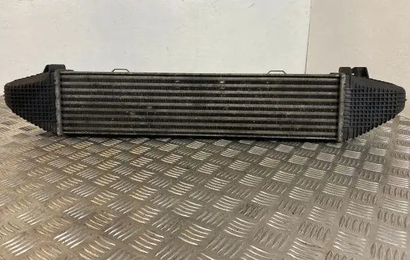 Mercedes-Benz E W212 Intercooler radiator A2045000100 3138476 13T200041