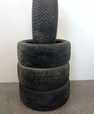 Peugeot 308 R18 winter tire IMPERIAL