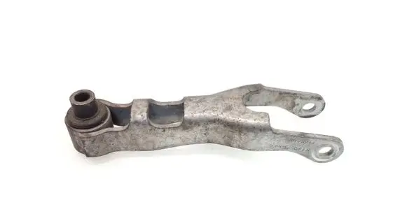 Volvo V50 Engine mount bracket 30778943 532043