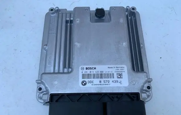 BMW 7 F01 F02 F03 F04 Engine control unit/module 8572439 0281019426