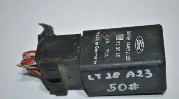 Volkswagen II LT Glow plug pre-heat relay 90BB6M092BB