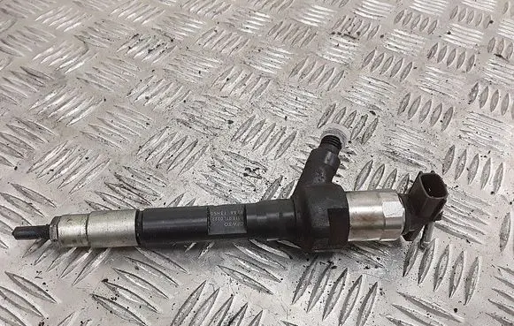 Mazda 3 II Fuel injector r2aa13h50