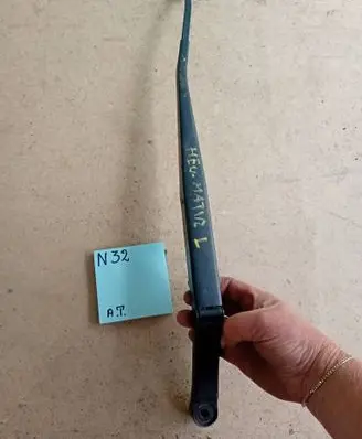 Daewoo Matiz Front wiper blade arm 14154545