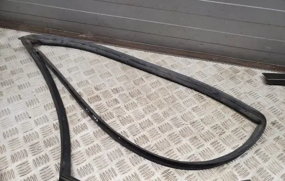 Audi Q7 4M Rubber seal rear door 4M0839119