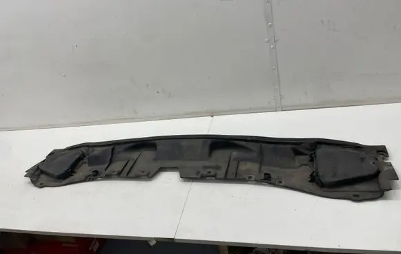Mercedes-Benz B W246 W242 Wiper trim A2468300213