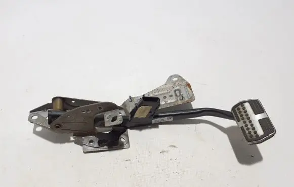 Ford Kuga II Brake pedal HV612467BA