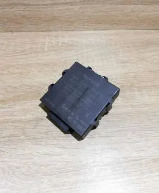 Toyota Avensis T270 Parking PDC control unit/module 8934005021