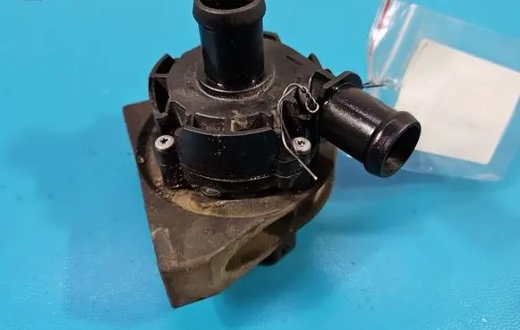 Volkswagen Golf VII Electric auxiliary coolant/water pump 0392023211 IMPRK1611588