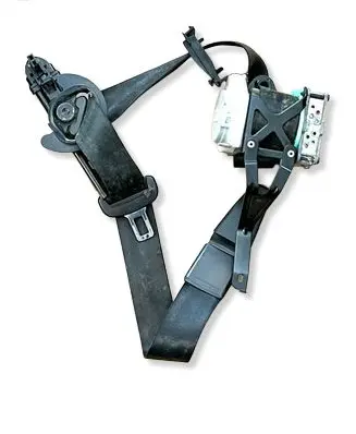 BMW X6 F16 Front seatbelt 7P0857705
