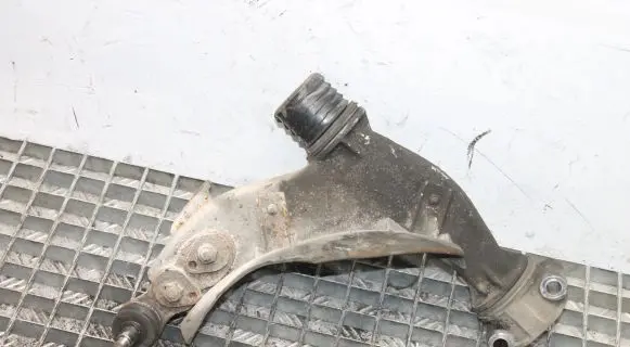 Porsche 928 Front lower control arm/wishbone