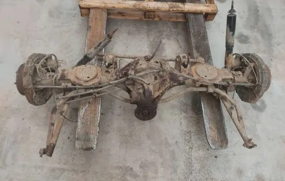 Hyundai Terracan Rear axle beam with reductor 