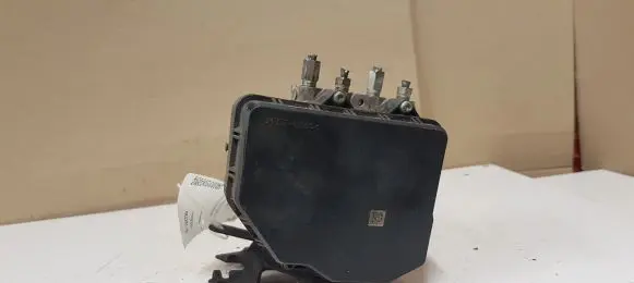 Mazda 6 ABS Pump 1338006980 GDK4437A0 K0089