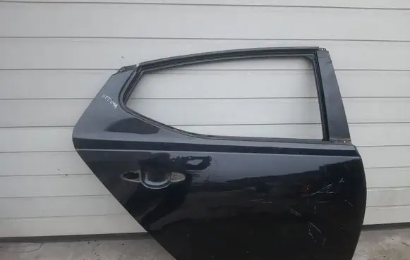 KIA Optima Rear door